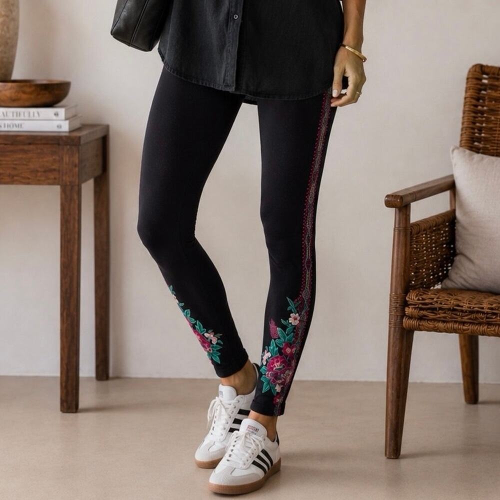 Johnny Was Los Angeles Embroidered Floral Leggings Black Women's Size Small